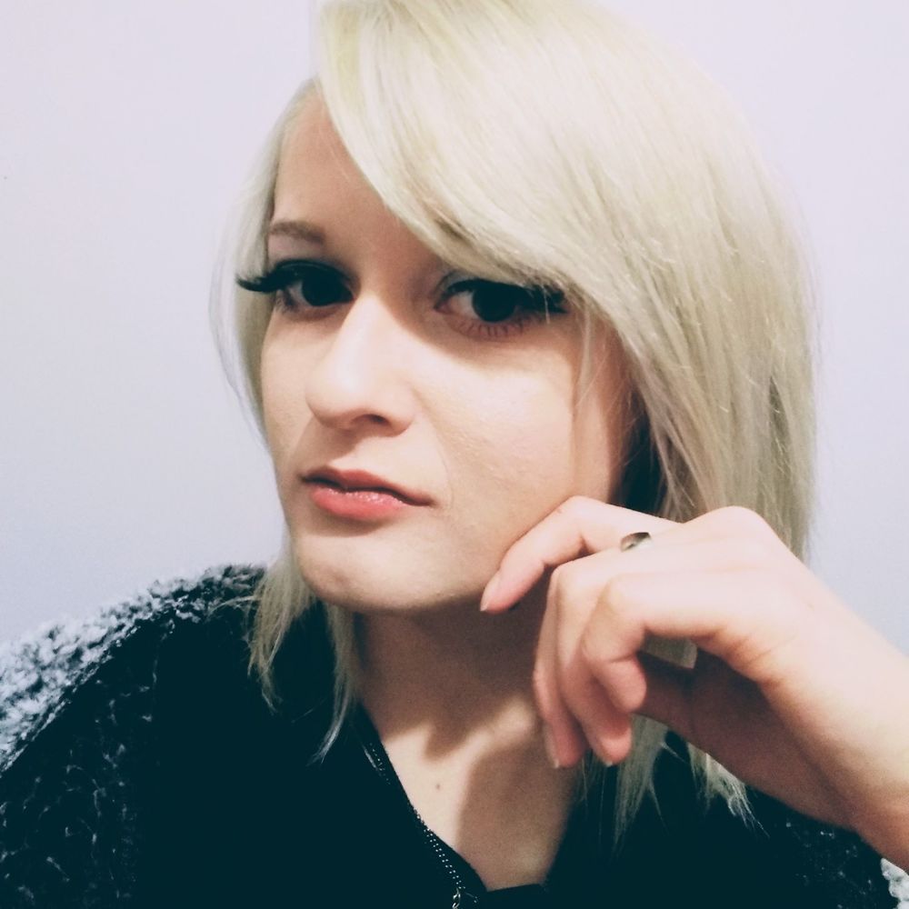 Meet your Posher, Kaylie